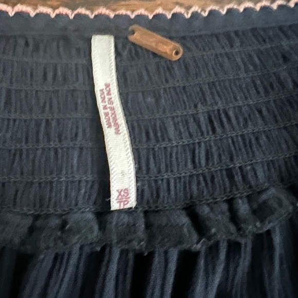 Free People black with tribal print tunic size XS - Picture 6 of 9